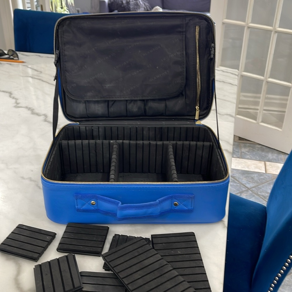 Makeup Case - Picture 5 of 16